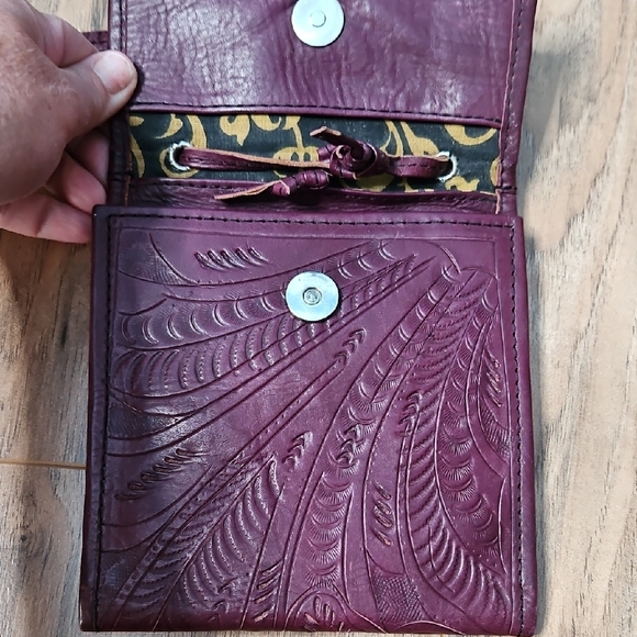 T. Saldivar Hand Tooled Leather Burgundy Plum Crossbody Bag - Picture 4 of 14